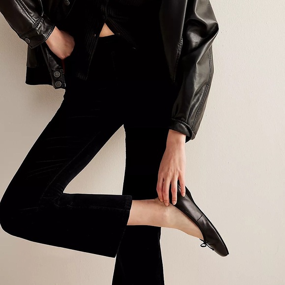 NEW Free People In My Feelings Velvet Crop Slim Flare Pants In Black - Picture 3 of 9